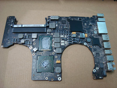 Дъно на макбук с интел I7