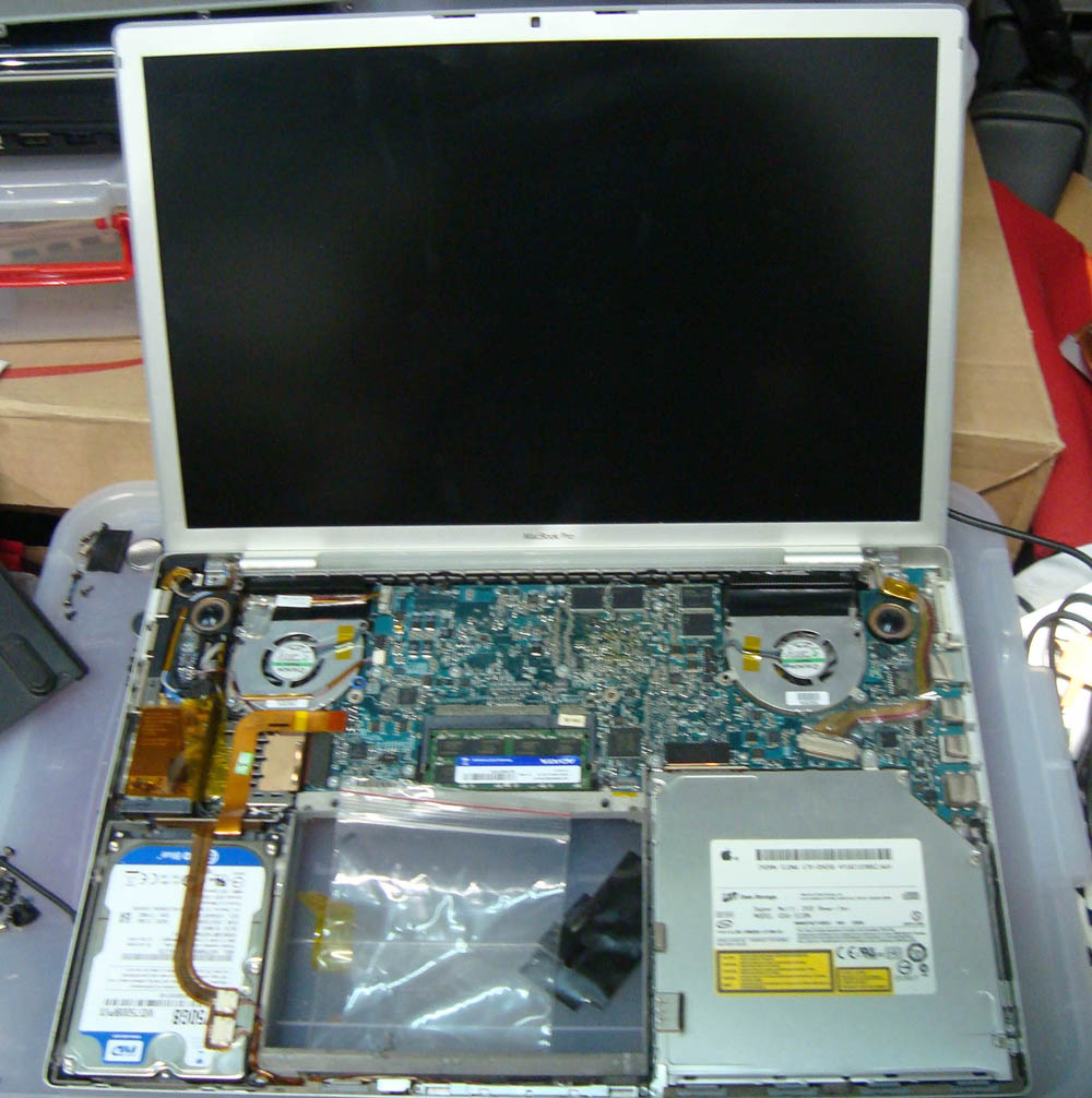 macbook1.jpg